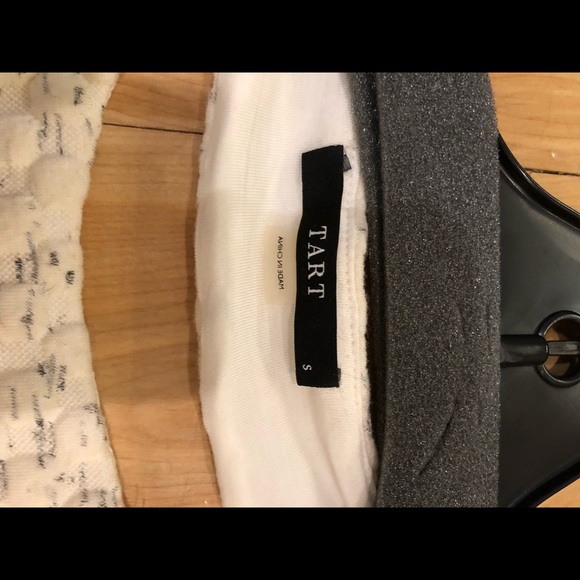 Elegant dress - Picture 4 of 4